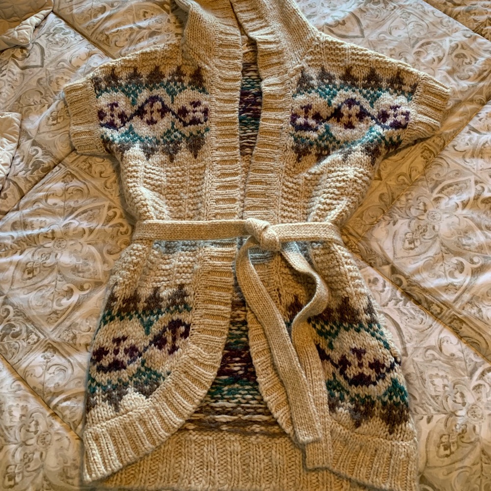 Aeropostale hooded, short-sleeved cardigan sweater